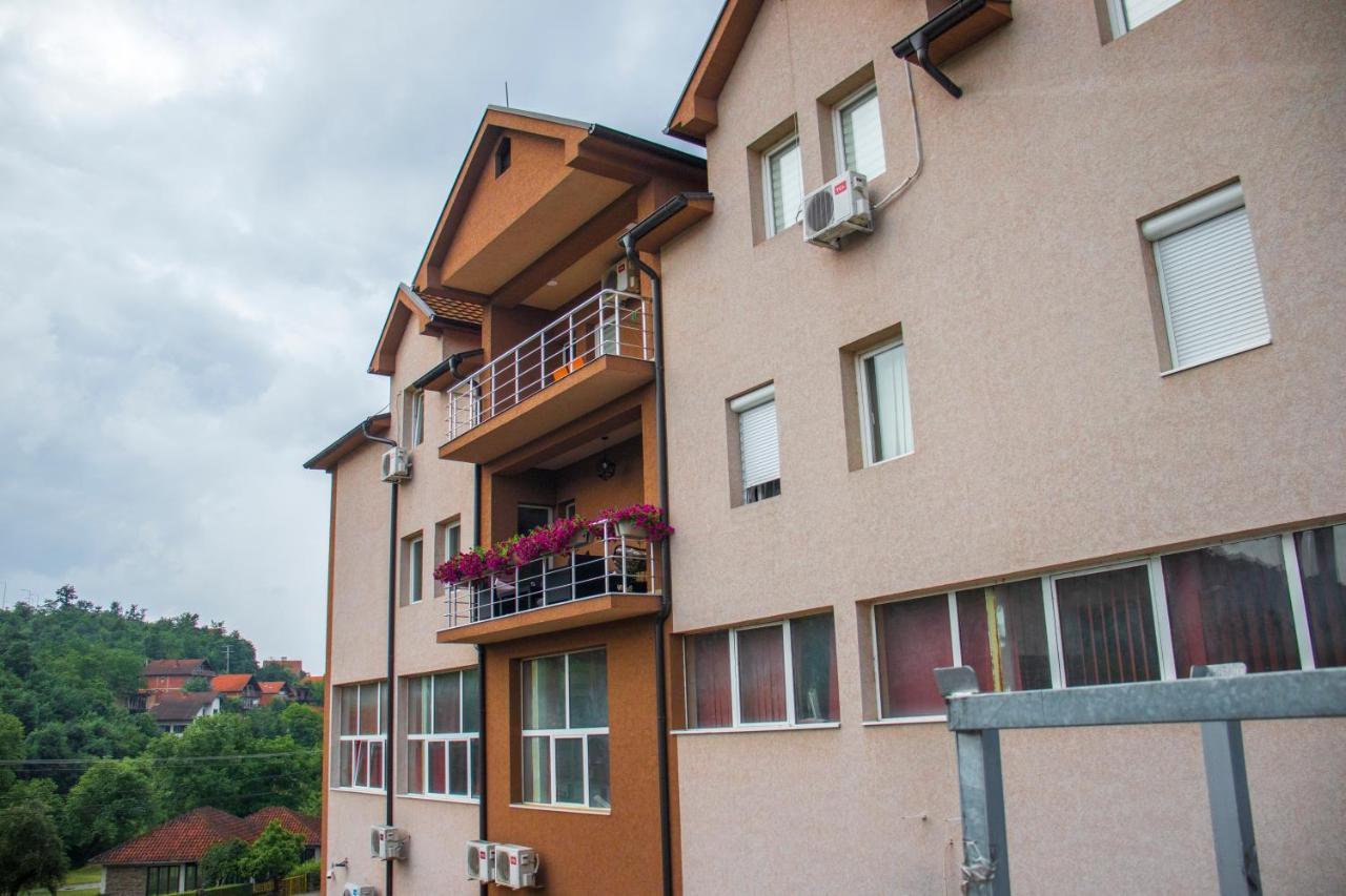 Apartmani Vrla Vladičin Han Екстериор снимка
